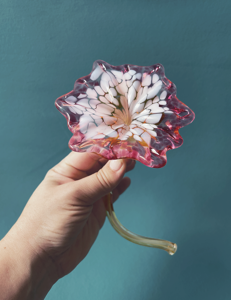 December 20th Saturday 10:00am Flower Hot Glass Experience